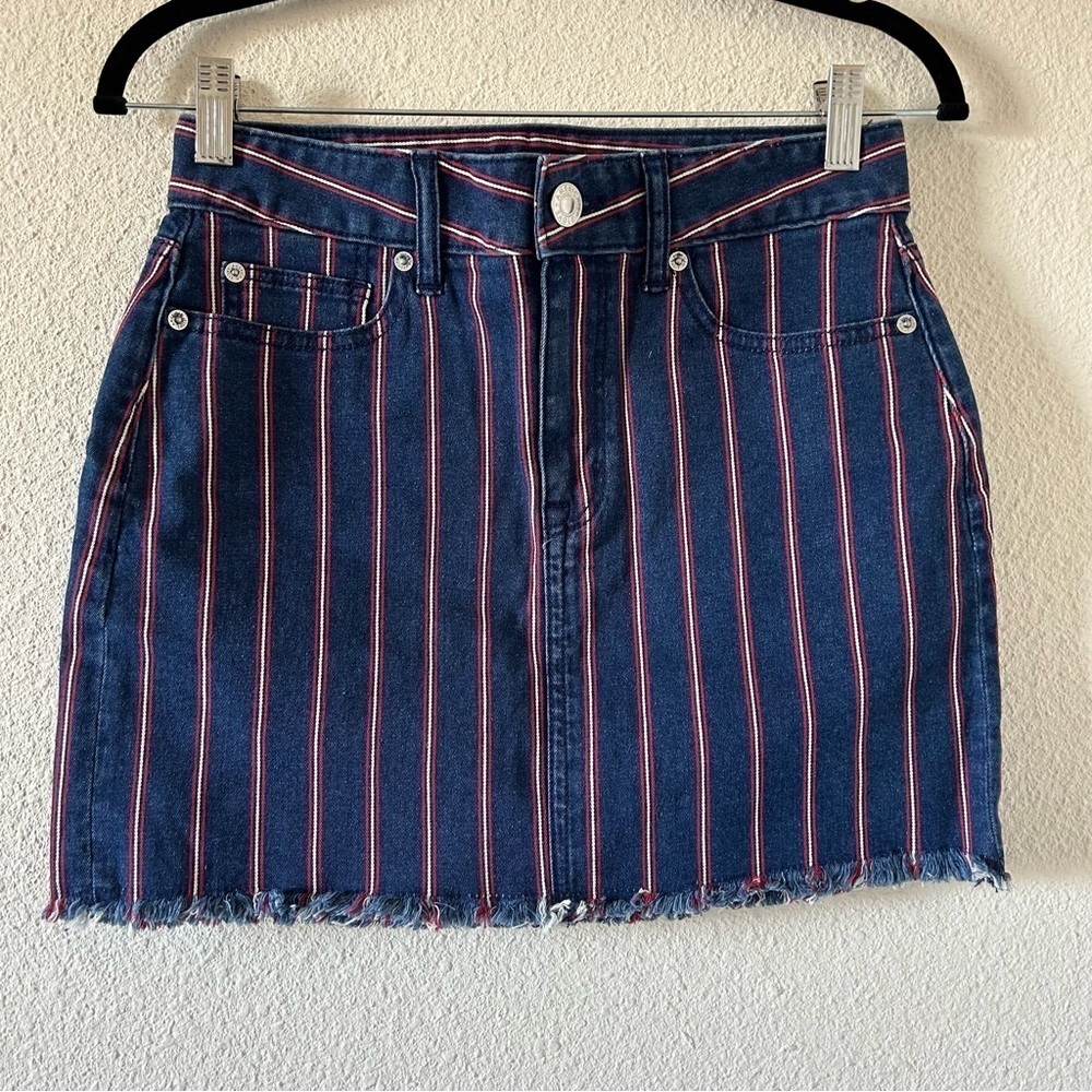 American Eagle Women’s Denim Skirt Sz 4 Super Stretch Blue Red Stripe Summer